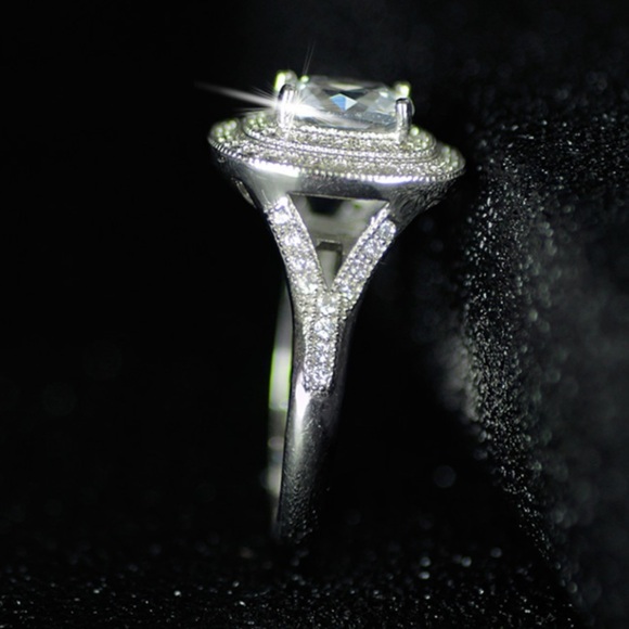 NEW Diamond 💍 Sterling Silver Engagement Ring - Picture 8 of 8